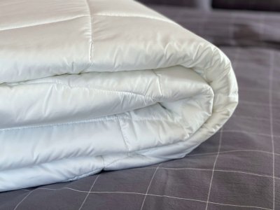 одеяло tencel bio comfort (200 × 220, tencell, волокно эвкалиптового дерева, 250 гр/м2, перкаль, 100% хлопок, белый)